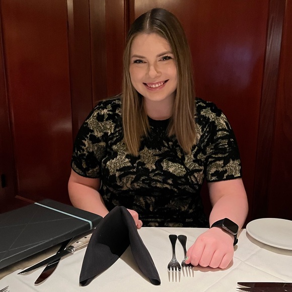 Meet your Posher, Allyson - Picture 1 of 1